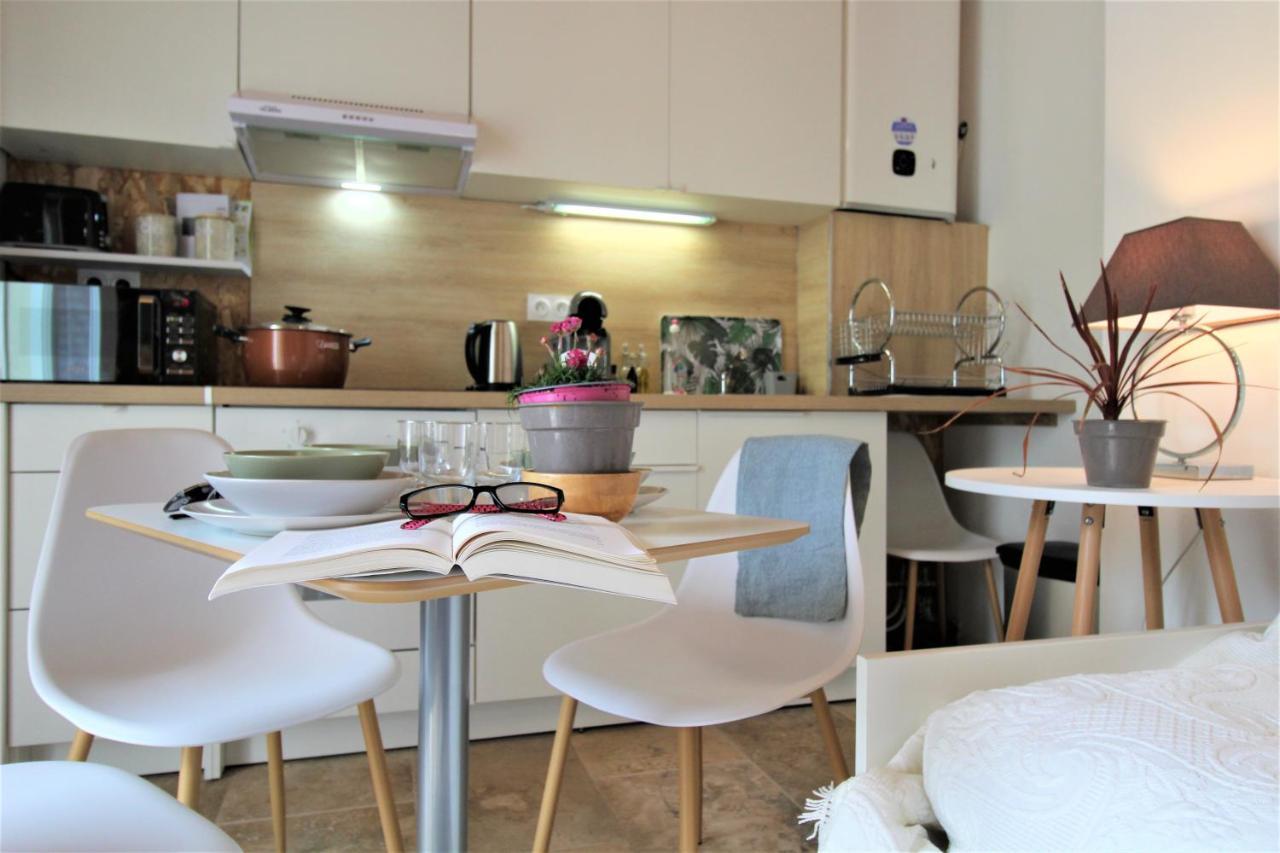 Les Bastidons De L'Isle - Le Saumane - 3 Etoiles Apartment Bagian luar foto